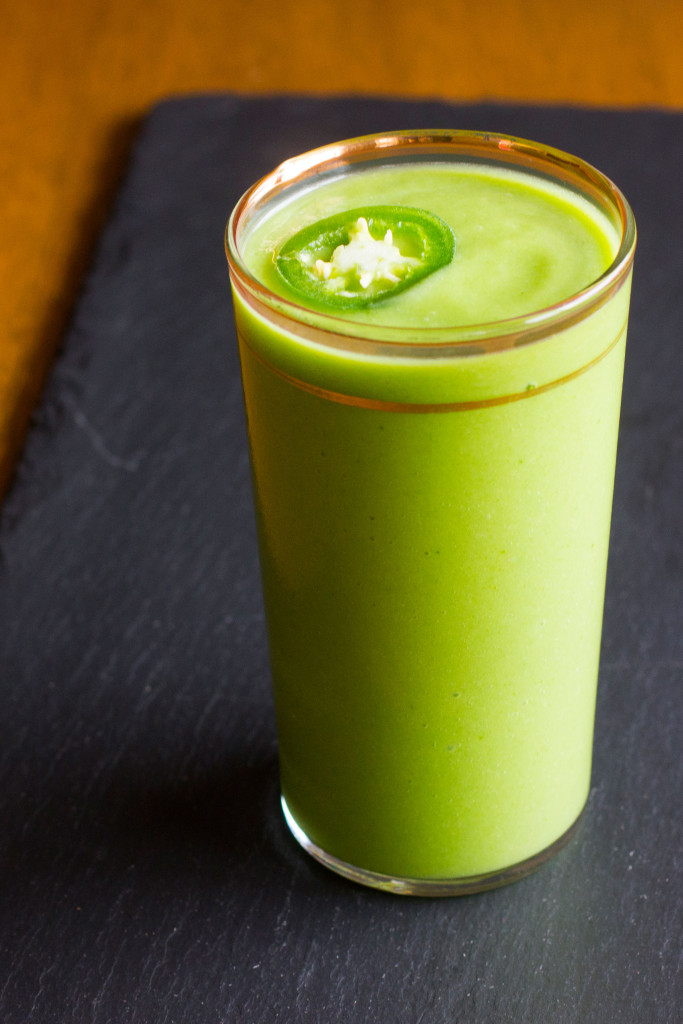 Pineapple & Jalapeno Green Smoothie // Autumn Makes & Does